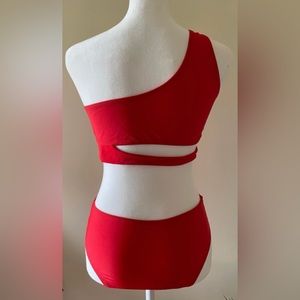 NWT SHEIN Red 2-piece Bathing Suite. Sz M, Bikini, One shoulder, keyhole top.